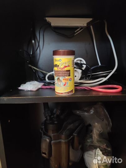 Аквариум, фильтр,компрес, автокормушк, тумба,рыбки