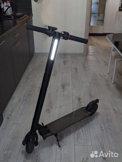 Электросамокат iconbit