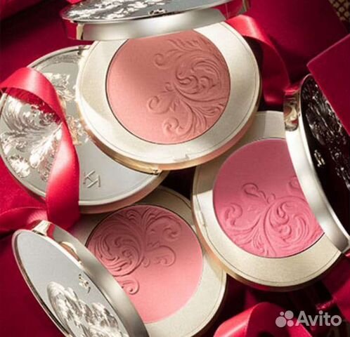 Румяна кометика Kiko