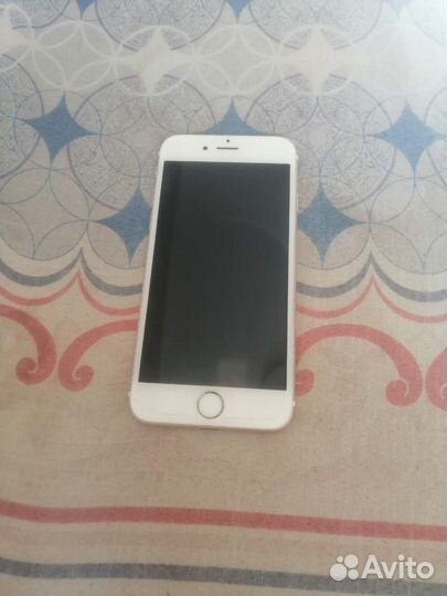 Телефон iPhone 6s