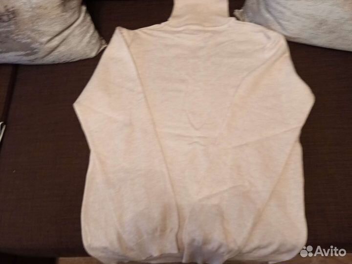 Вещи пакетом на 48 размер,водолазки