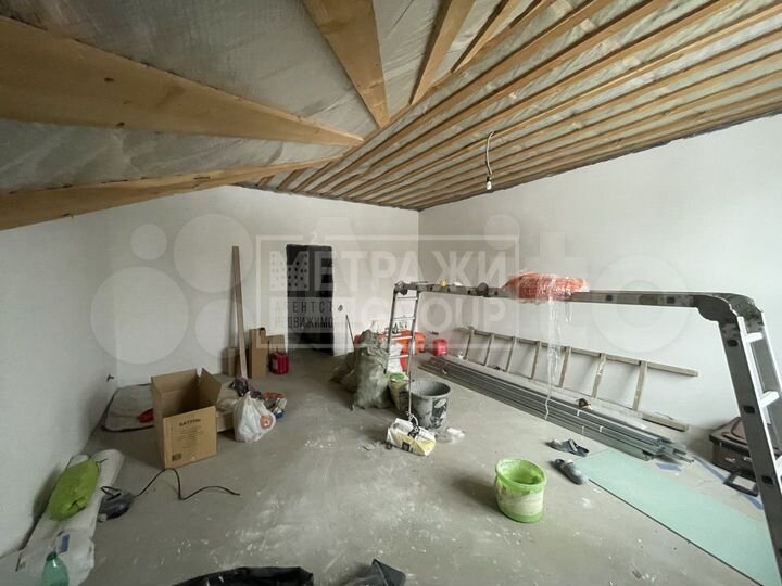 2-к. квартира, 53 м², 3/3 эт.