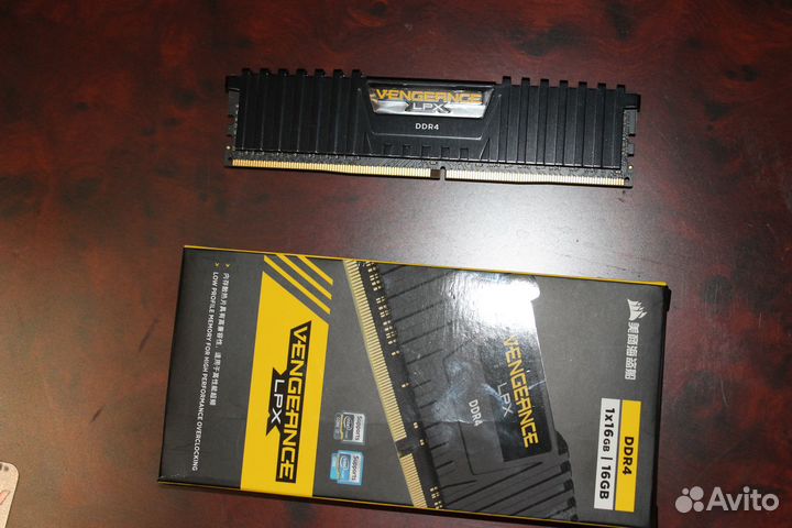 Оперативная память ddr4 16gb 3000Mg 2 - шт
