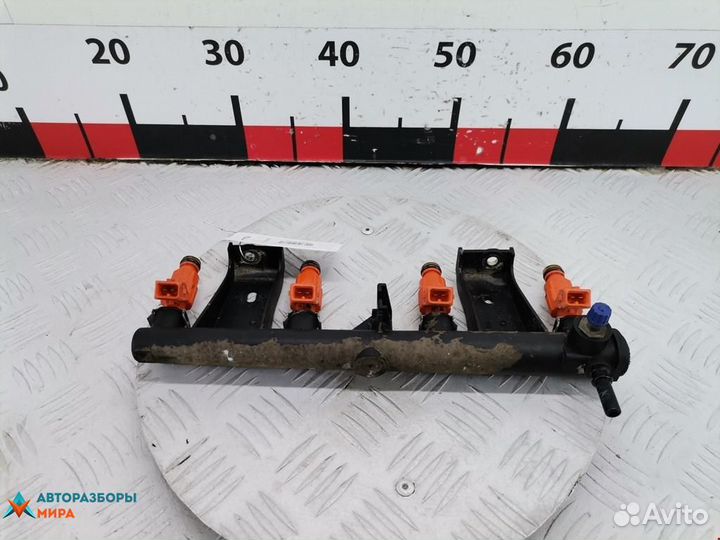 Форсунка Peugeot 206 рест. 2004 1984E9