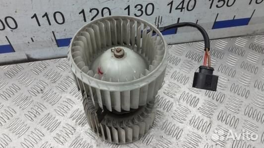 Моторчик печки audi A8 D3 (GSE09KK01)
