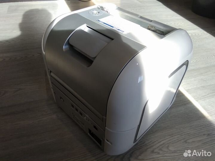 Счетчик банкнот Kisan Newton FS