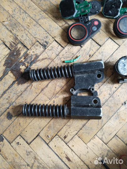 Запчасти на самокат kugoо м4