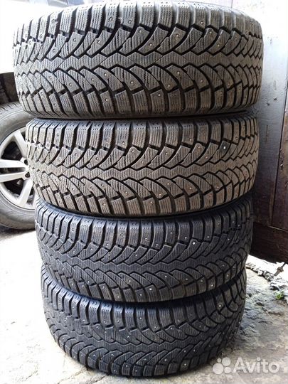 Pirelli Formula Ice 205/55 R16