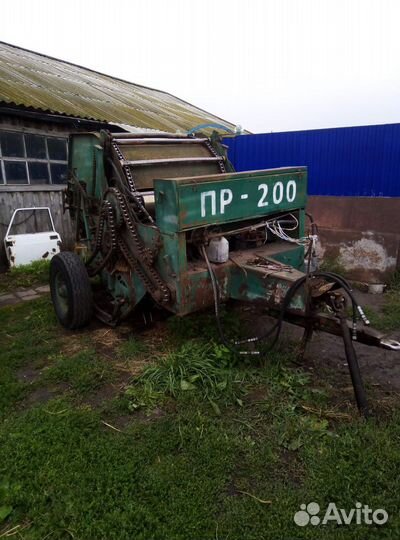 Пресс-подборщик Рязанский комбайновый завод ПР-200, 1999