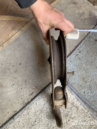 Крюк крановый (гак)