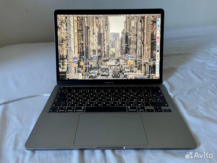 Apple MacBook Pro 13 Touch Bar 8Gb/512Gb 2020