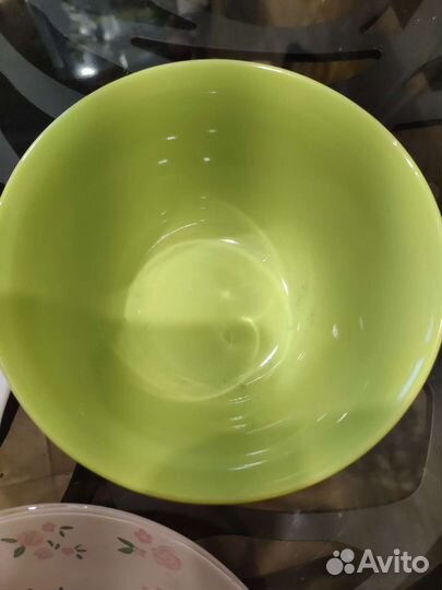 Тарелки посуда чашки