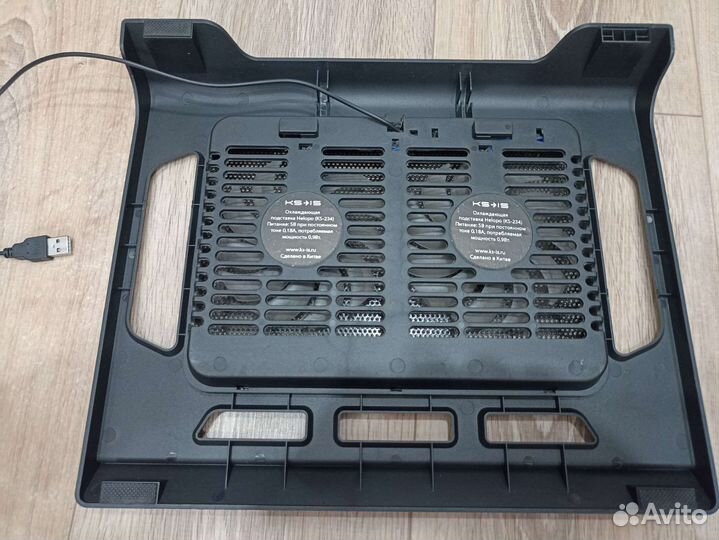 Охлаждающая подставка для ноутбука