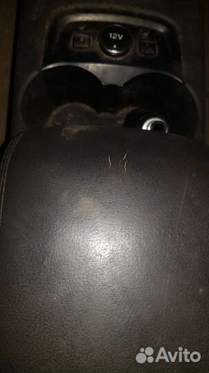 Ford focus 3 подлокотник