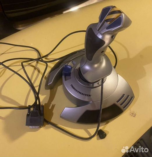 Джойстик thrustmaster TOP GUN FOX 2