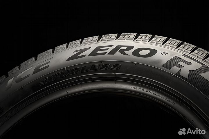 Pirelli Ice Zero FR 215/55 R18 99H