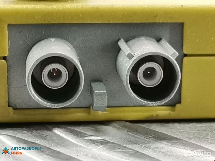 Усилитель антенны Land Rover Discovery 2 2004