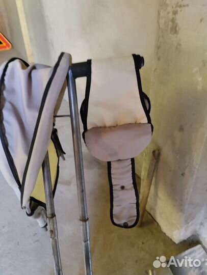 Трехколесный велосипед с ручкой