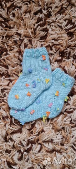 Вязанные носки для малышей