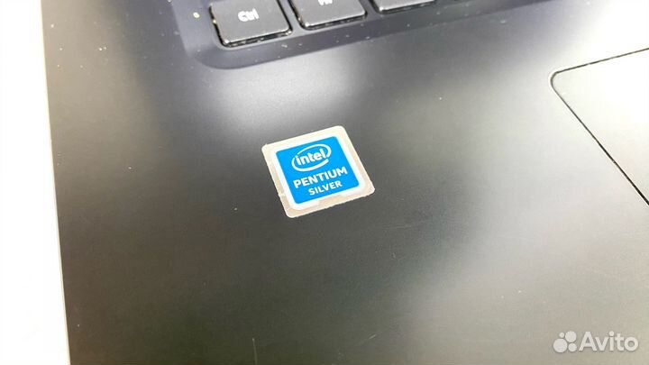 Ноутбук Acer Aspire 17 дюймов/ 4 ядра/ SSD