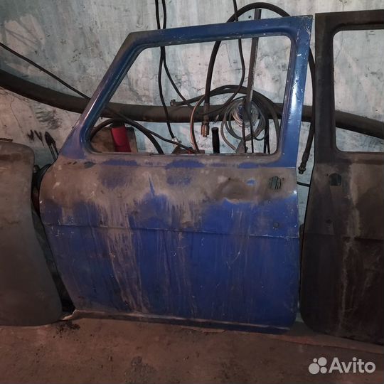 Запчасти на газ 21 волга