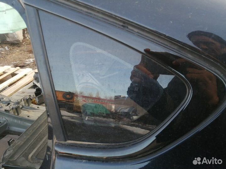 Стекло кузовное глухое заднее левое Bmw X4 F26 N20