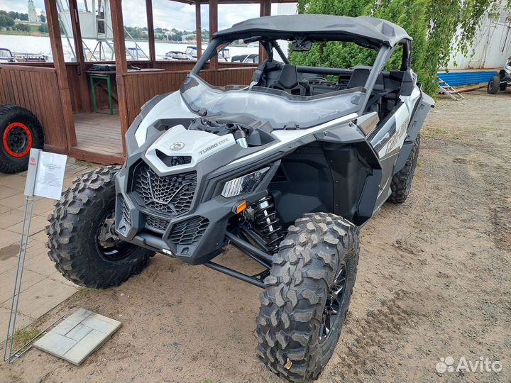 BRP Can-Am Maverick DS Turbo RR Audio