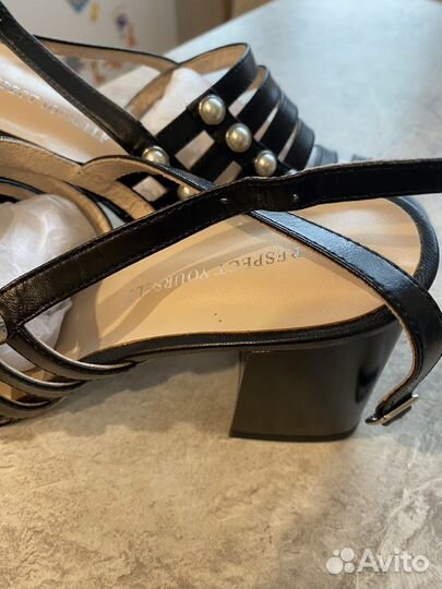 Босоножки женские 37