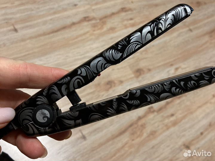 Выпрямитель профессиональный для волос