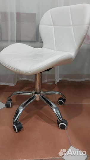 Стул мастера и клиента