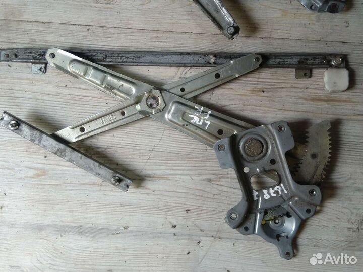 Стеклоподъемник передний правый BMW E36, Lancer 10