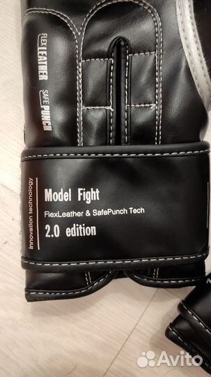 Боксерские перчатки 12 oz