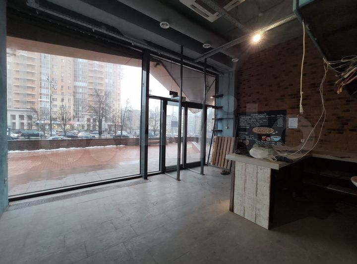 Сдам 1 этаж Торговое помещение, 100 м²