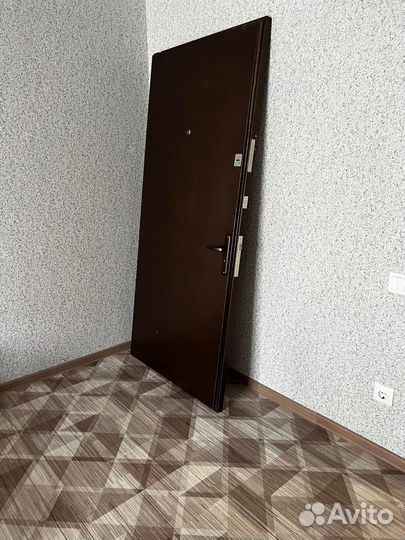 Дверь металлическая