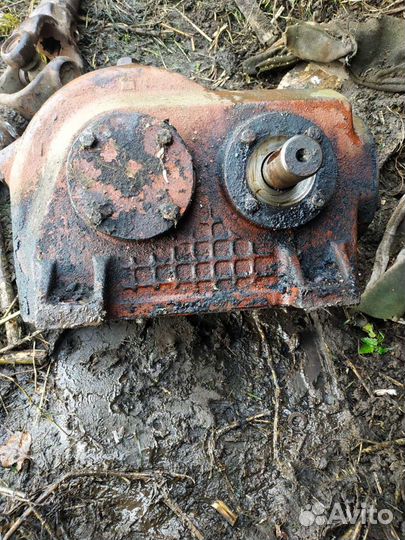 Редукторы разные б/у