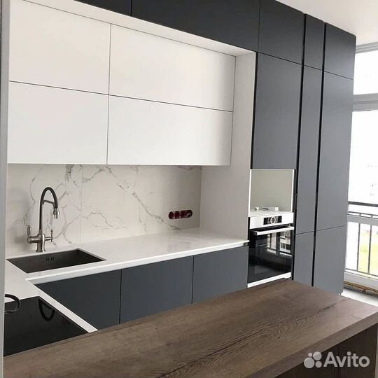 Кухонный гарнитур на заказ. Гapaнития дo 10 лeт