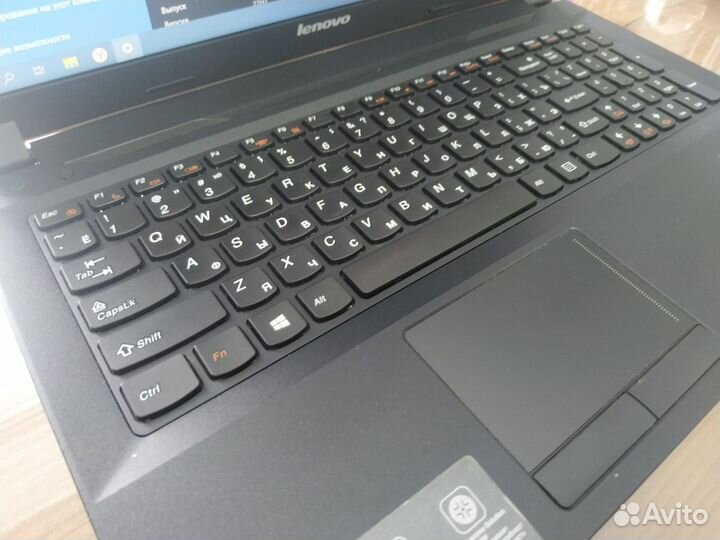 Lenovo b590