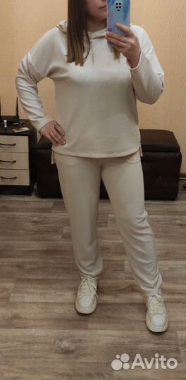 Костюм женский 46