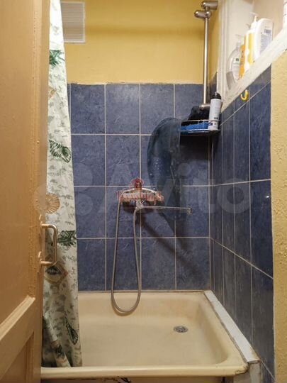 Комната 9 м² в 5-к., 2/4 эт.