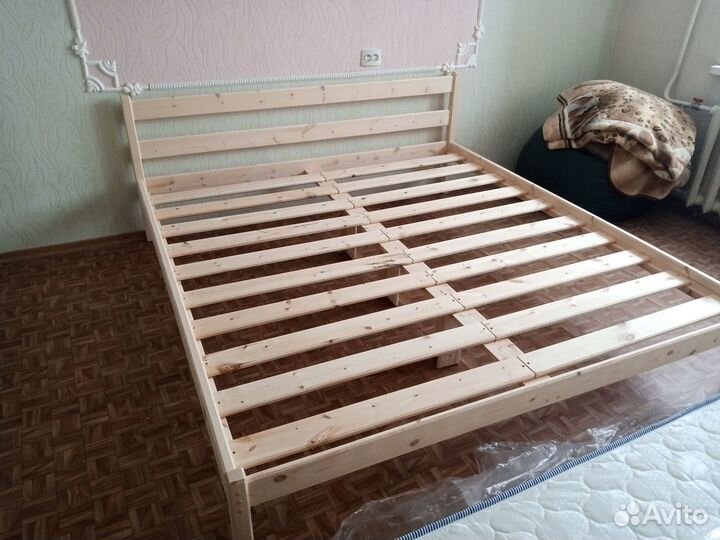 Кровать двуспальная 
