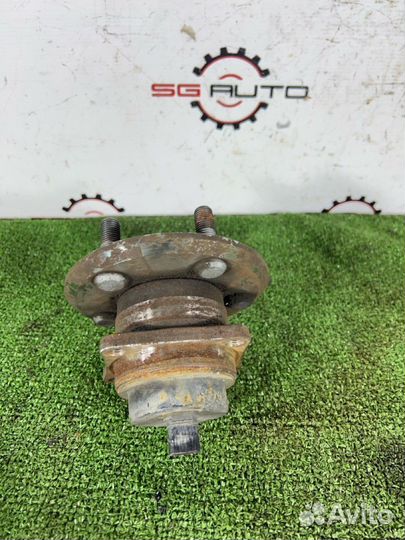 Ступица задняя Toyota Celica ZZT231 2ZZ-GE 2002