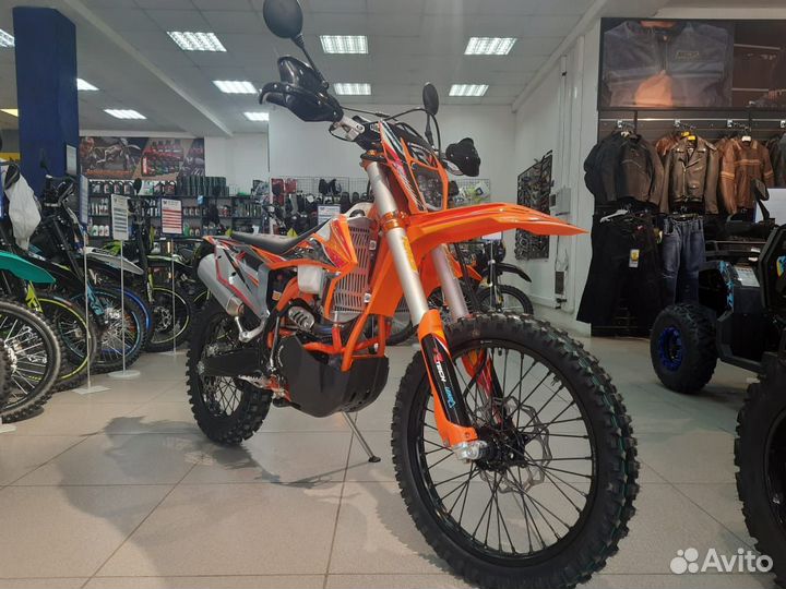 Мотоцикл Regulmoto Crosstrec 300