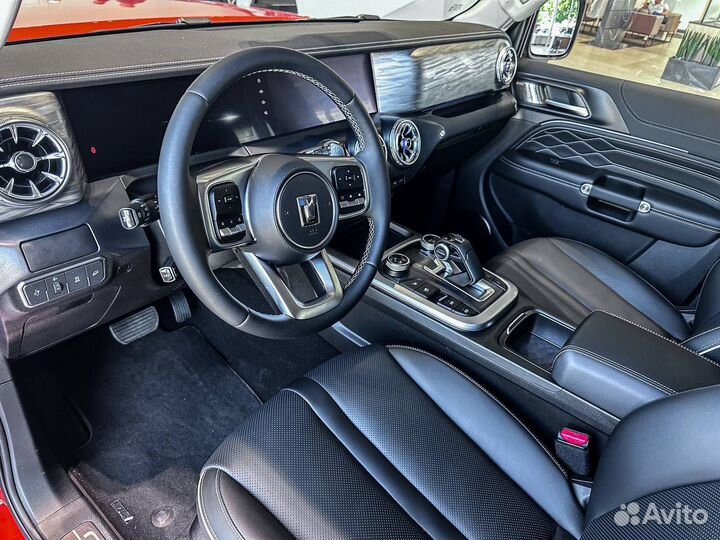 Tank 300 2.0 AT, 2024