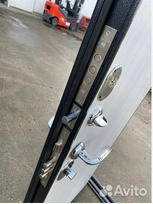 Дверь входная