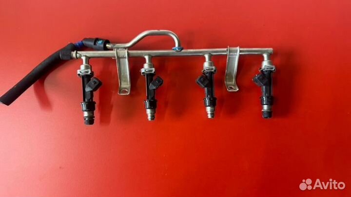 Форсунка топливная Opel Astra H 1.6 Z16XEP 2007