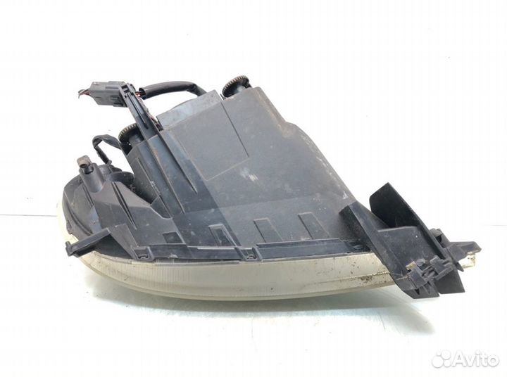 Фара левая Mazda 2 1.4 I 2003