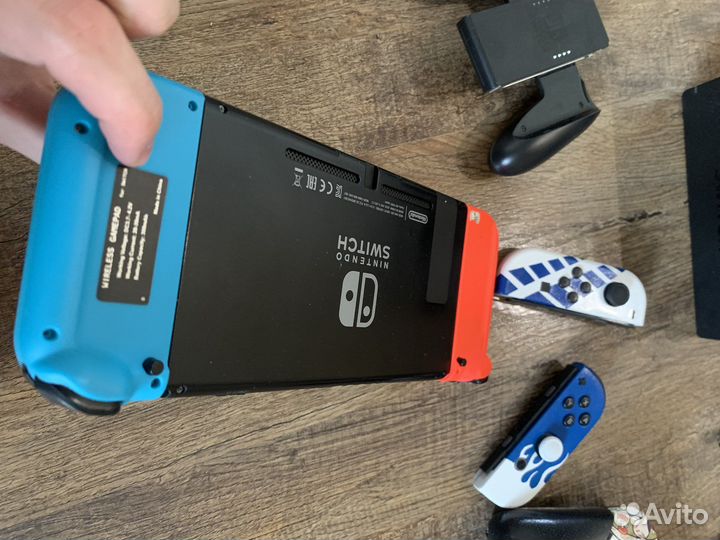 Nintendo switch + Zelda: Tears of the Kingdom