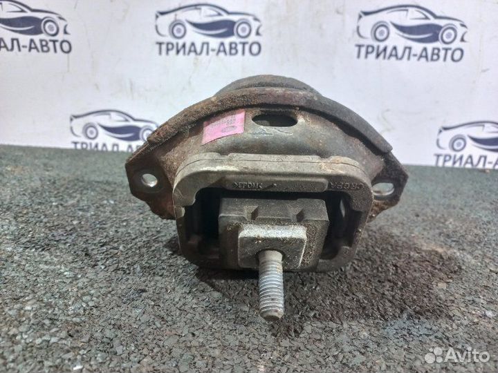 Подушка двигателя Discovery 3