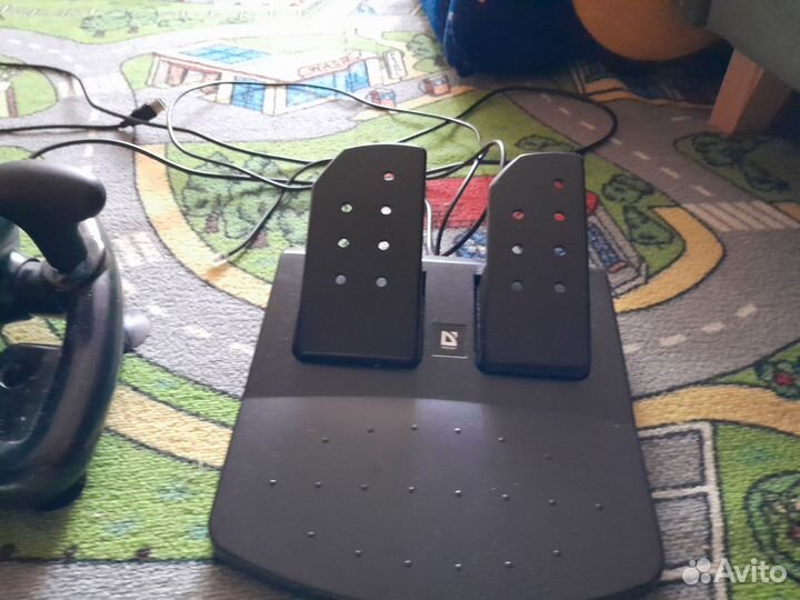 Игровой руль с педалями для пк