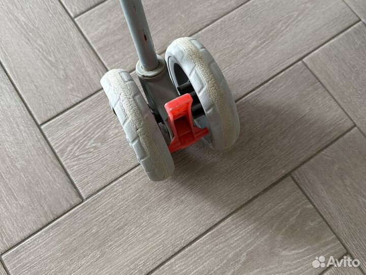 Прогулочная коляска Coral серая